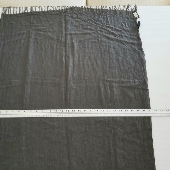 Adult Gray Fringed Scarf 100% Acrylic,  70 in x 27 in - Picture 4 of 5